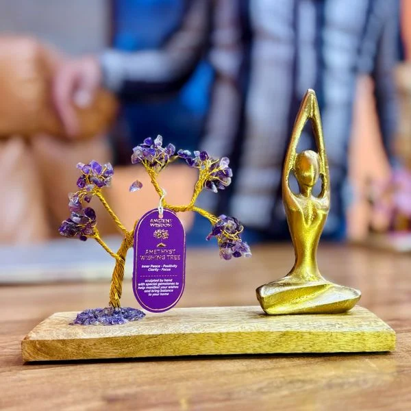 jardim-de-yoga-gemstone-pose-sukhasana
