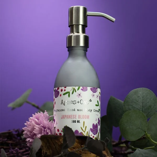 creme-para-maos-e-corpo-flor-japonesa