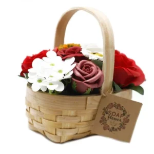 bouquet-medio-vermelho-em-cesto-de-vime