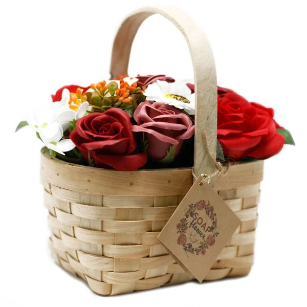 grande-bouquet-vermelho-em-cesto-de-vime